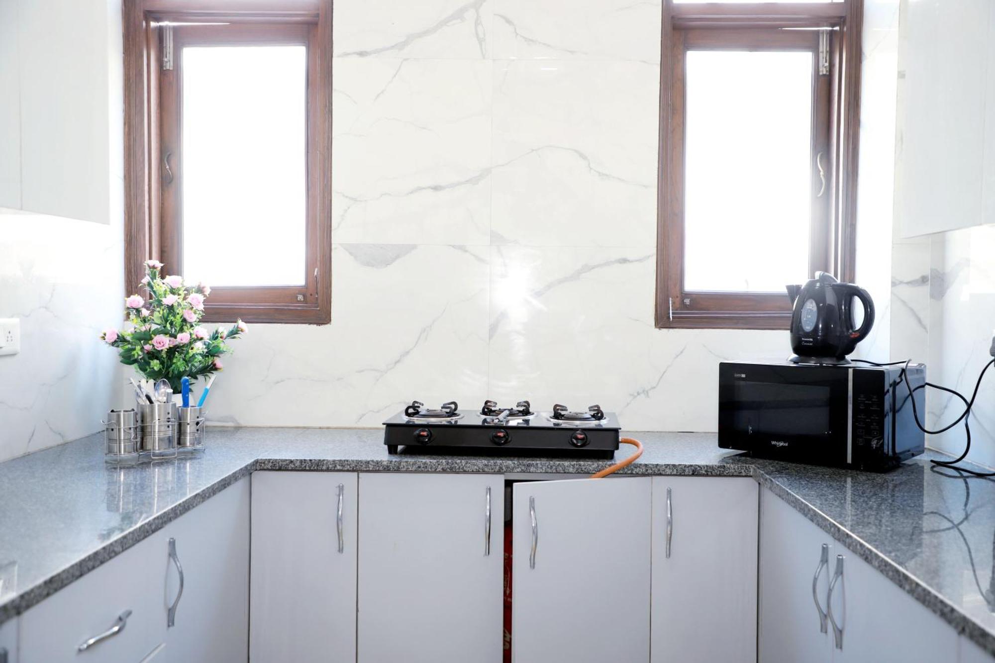 Fortune Home Service Apartment 2Bhk,E28 Saket 2A New Delhi Bagian luar foto